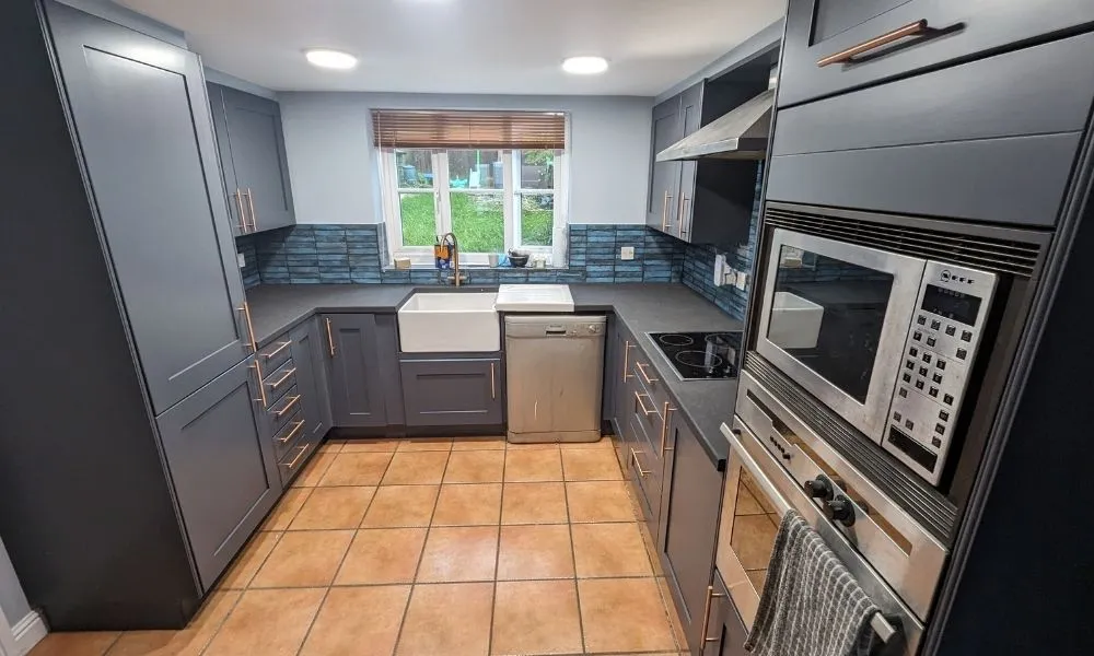 Kitchen Refurbishment Shaldon - Kitchen Respray in Grey - Kitchen Edit